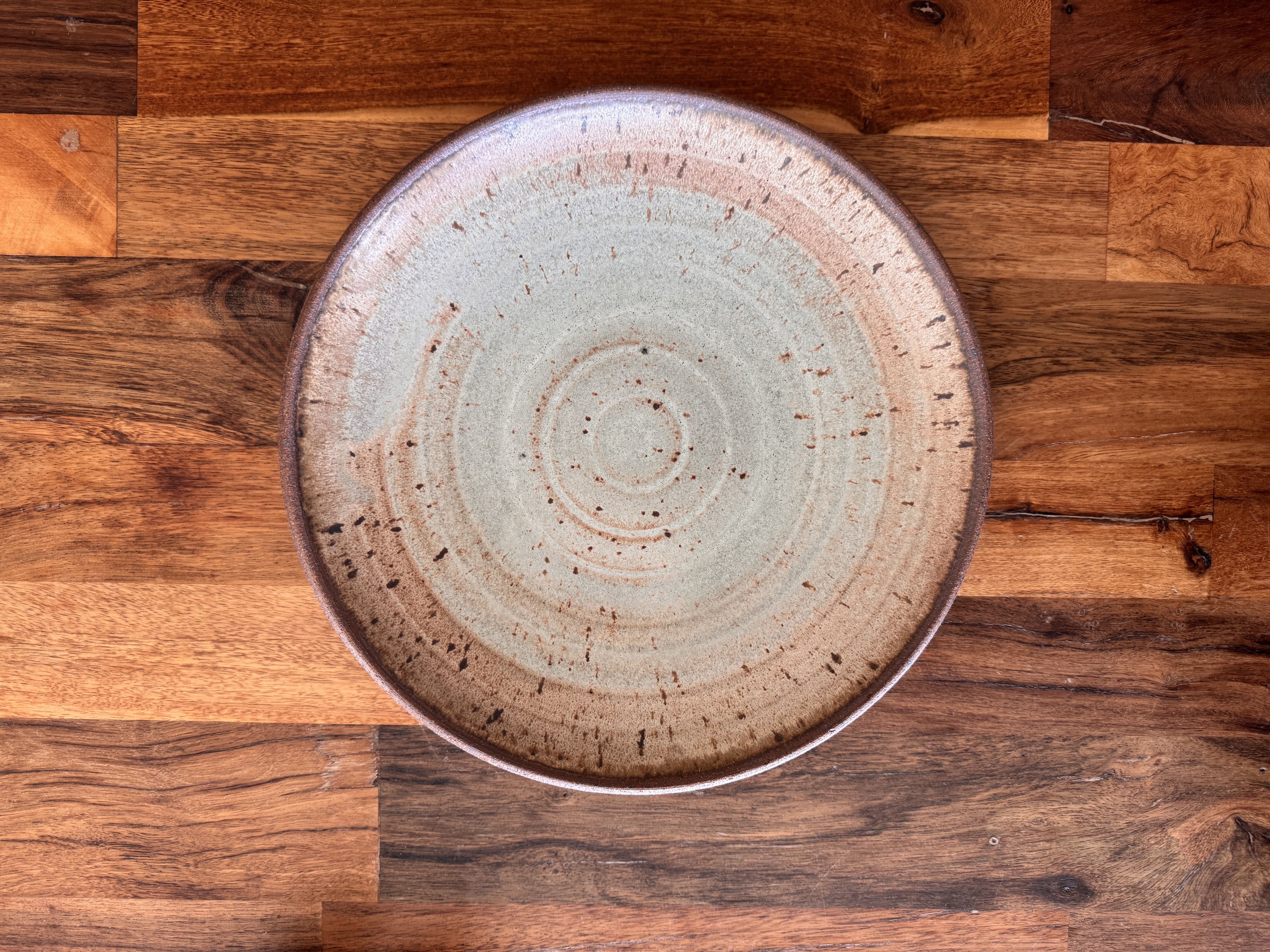 Serving Bowl-atter — main shot
