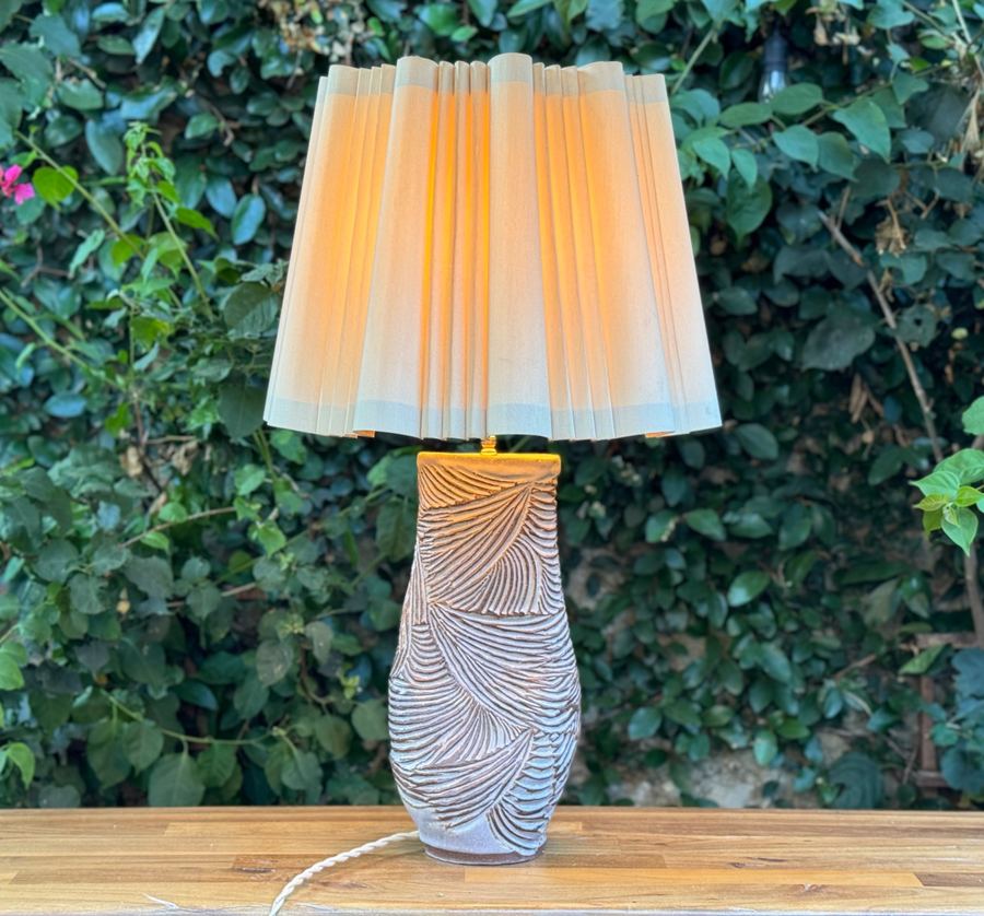 Carved leaf feather pattern lamp with linen pleated shade