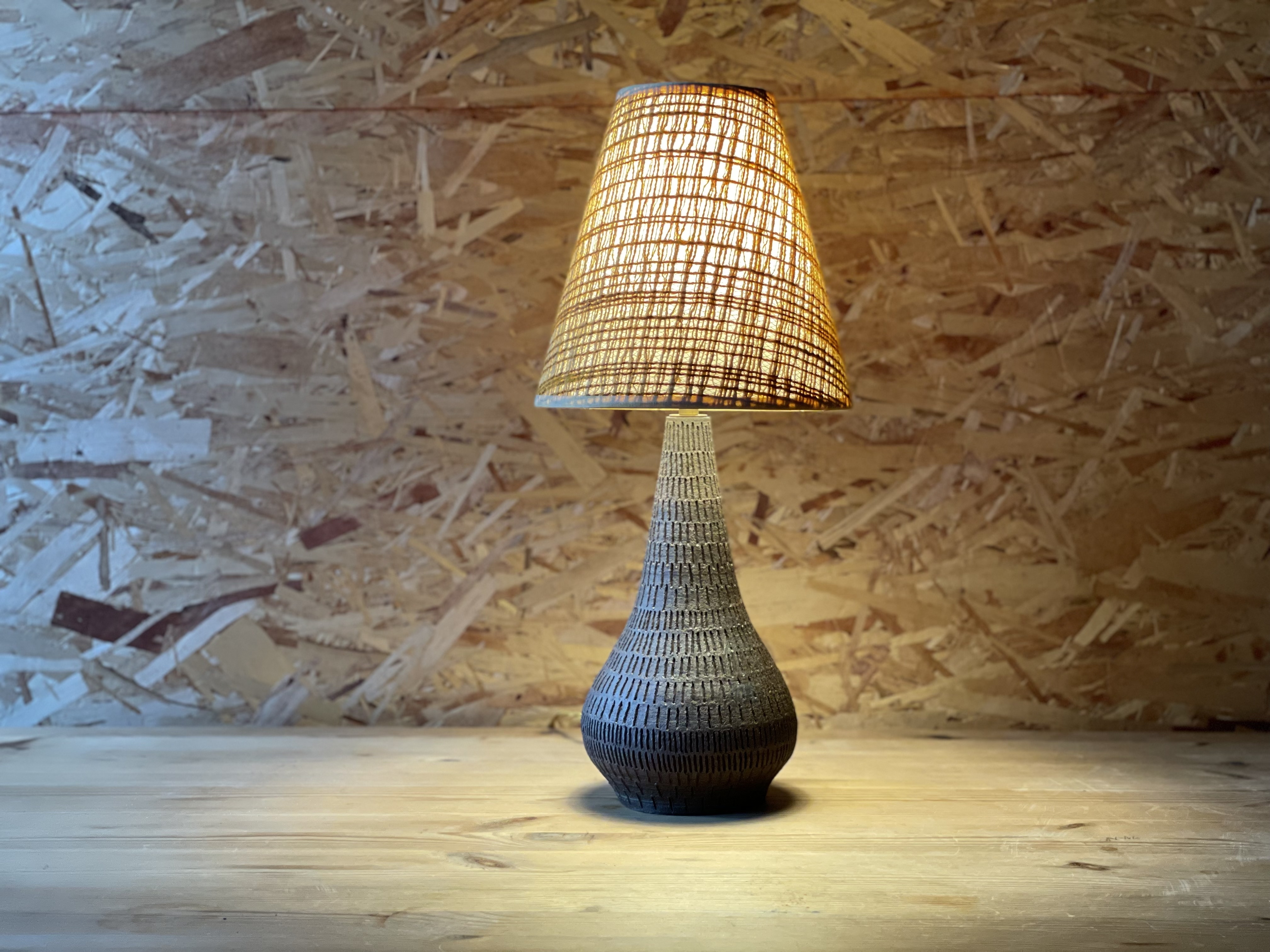 Ceramic lamp